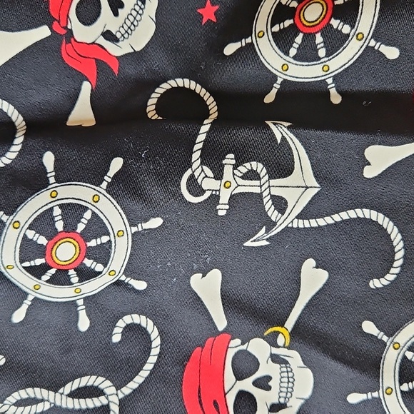 iGlow Running Pirate Athletic Skort Size Medium - Picture 2 of 7